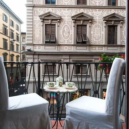 Signoria Apartment *